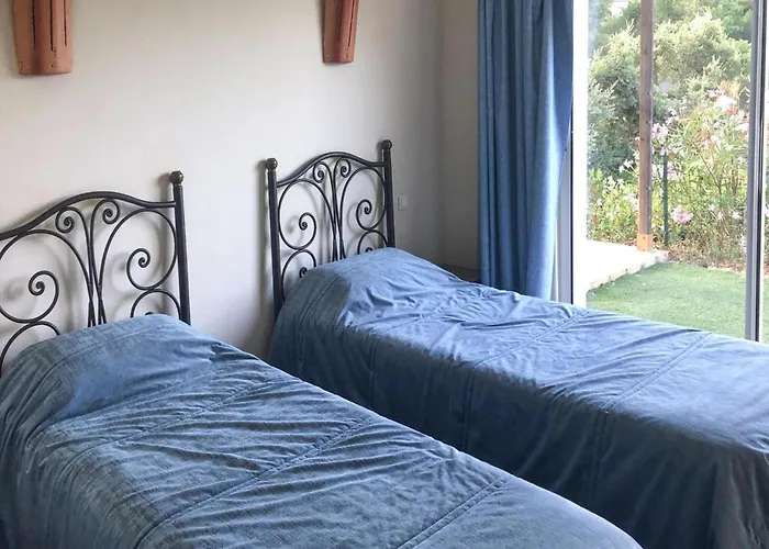 בית נופש Corsican Apartment Near A Sandy Beach פאבונה
